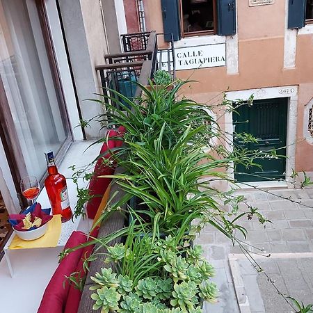 Antico Rio Acqua Dolce Apartment Венеція Екстер'єр фото