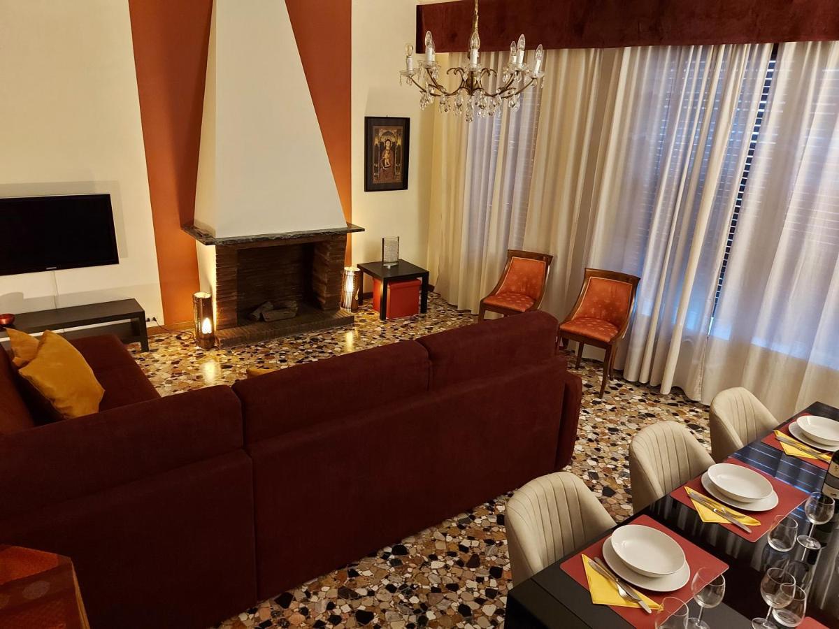 Antico Rio Acqua Dolce Apartment Венеція Екстер'єр фото