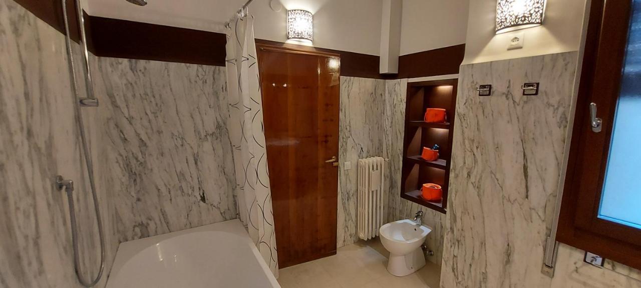 Antico Rio Acqua Dolce Apartment Венеція Екстер'єр фото