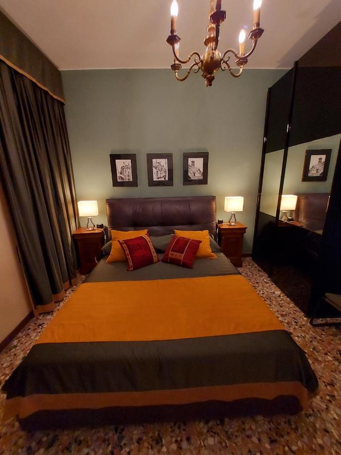 Antico Rio Acqua Dolce Apartment Венеція Екстер'єр фото