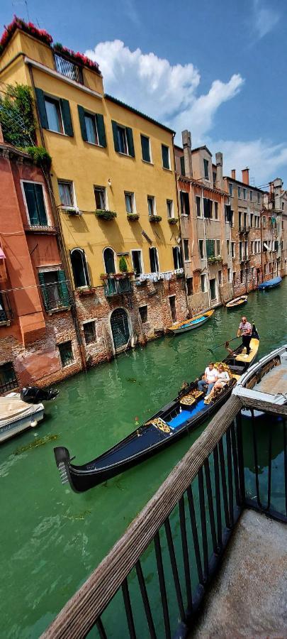 Antico Rio Acqua Dolce Apartment Венеція Екстер'єр фото